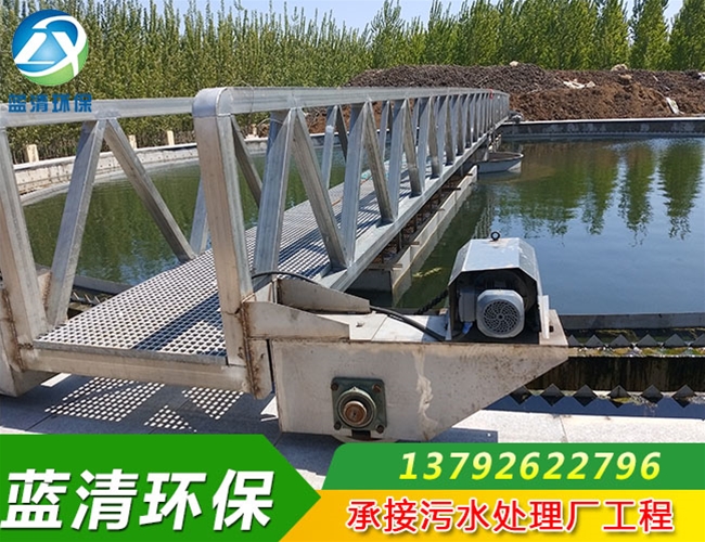 周边传动刮吸泥机